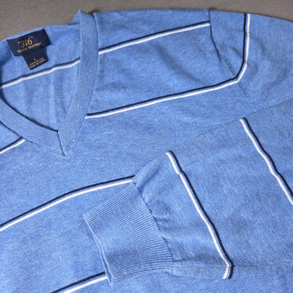 Brooks Brothers 346 Mens Large Blue Striped V-Neck 100% Cotton Sweater